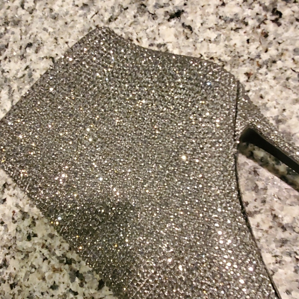 Shoes - Picture 6 of 6